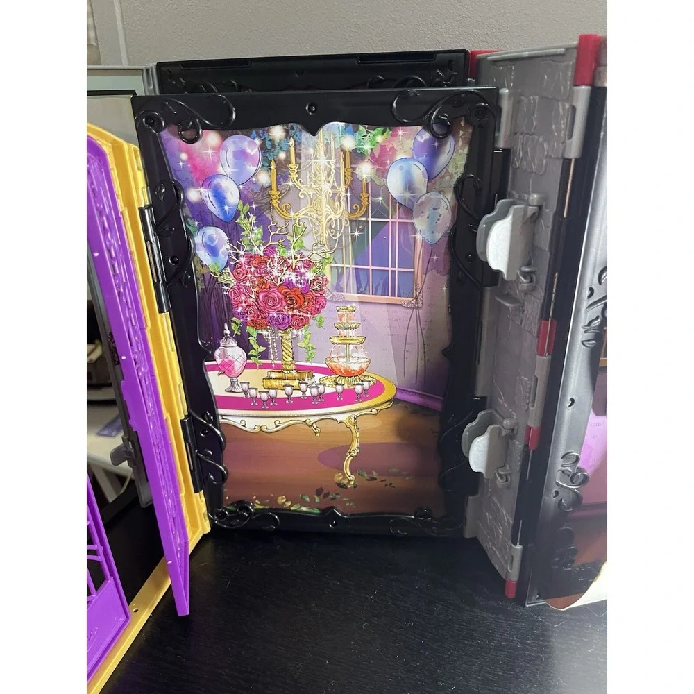 Mattel Ever After High Thronecoming Briar‎ Beauty Playset